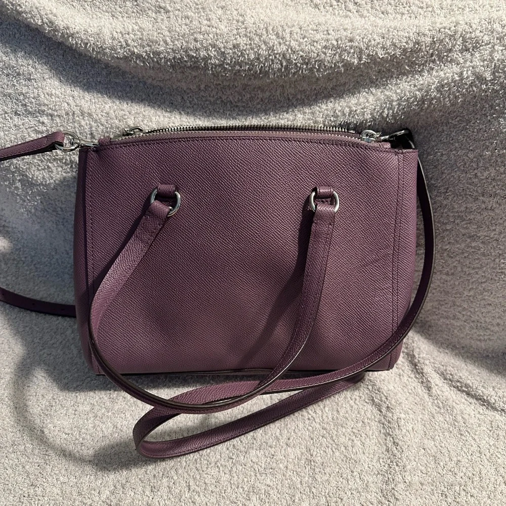 Coach - Picture 6 of 6